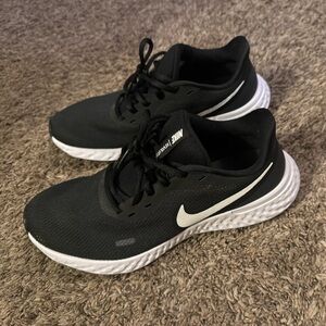 Nike Athletic Shoes - Men’s size 9